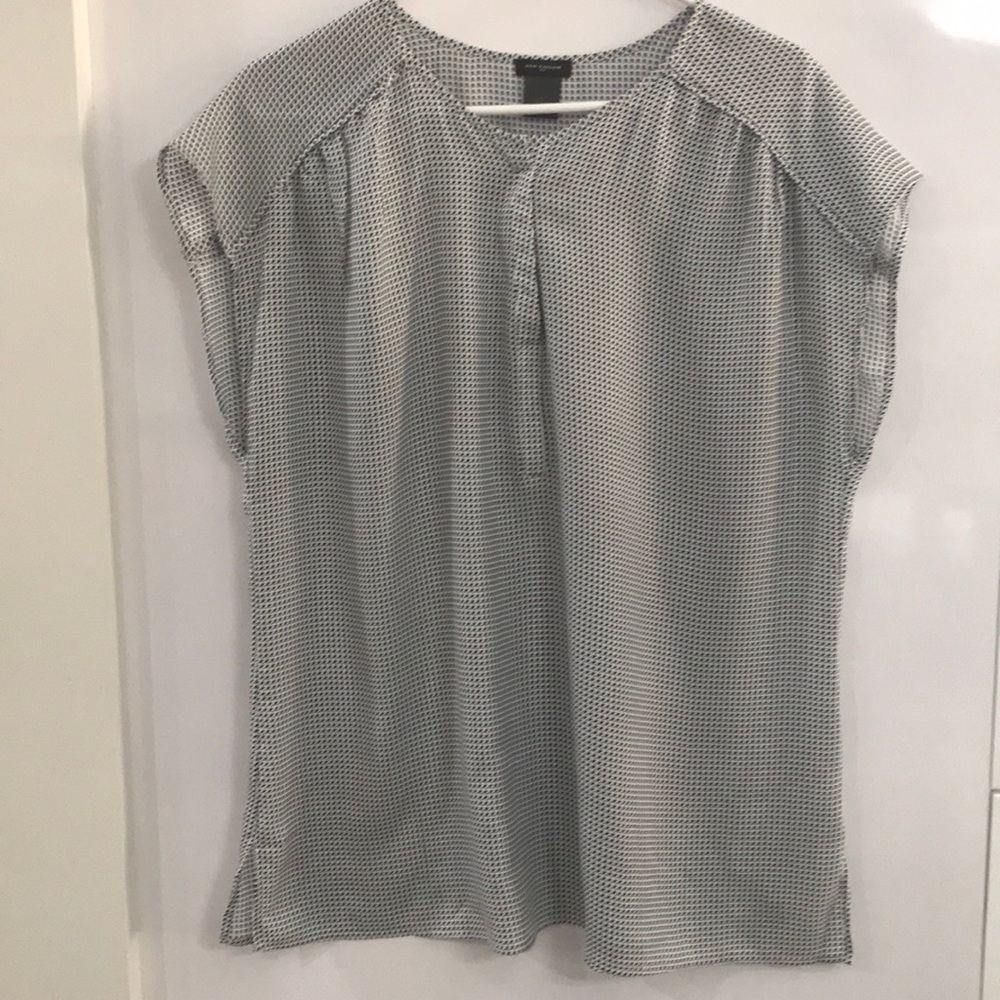 Ann Taylor Print Blouse no sleeve